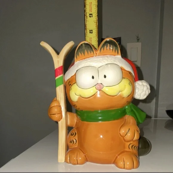Enesco Garfield Skier Piggy Bank - Picture 10 of 11